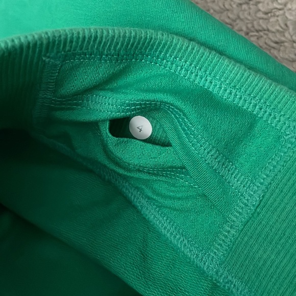 Lululemon Lulu Crops savage green/white 4 - Picture 7 of 12